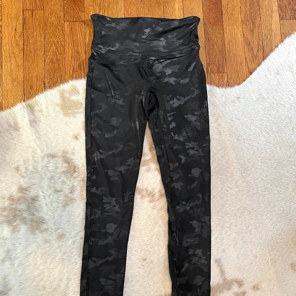 SPANX Metallic Black Camoflage Leggings